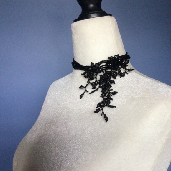 Stunning Black Beaded Vine Choker Necklace - Picture 10 of 12